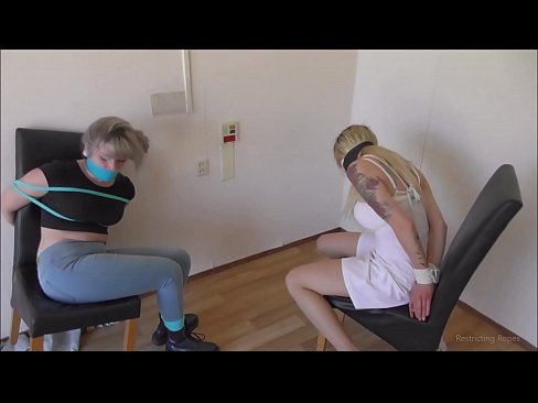 ❤️ Atkarīga / sasietas un ar aizliktām mutēm / damsel in distress ️ Duršanās video pie mums lv.assistirhentai.ru